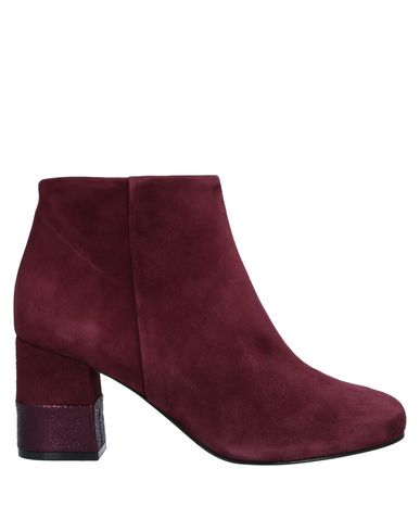 Anna F Ankle Boot In Deep Purple