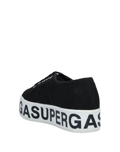 Shop Superga Woman Sneakers Black Size 6 Cotton