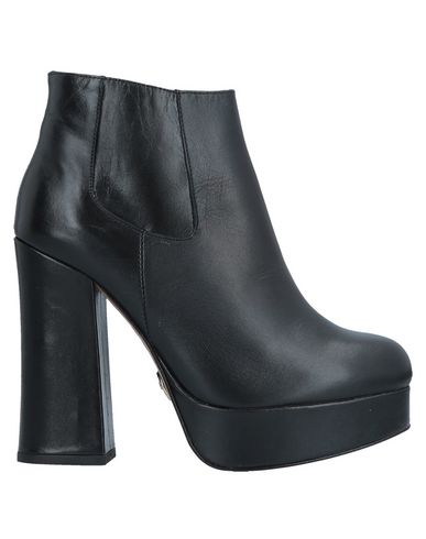 Buffalo Ankle Boot In Black | ModeSens