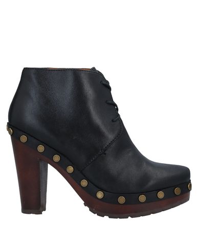 Click to view more detailed imagery on our partner's website Marc By Marc Jacobs Ankle Boot In Black