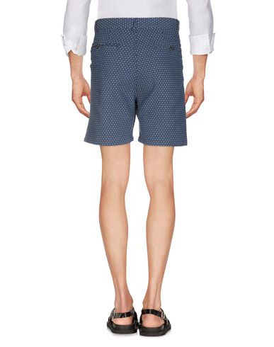 SUIT Shorts & Bermuda